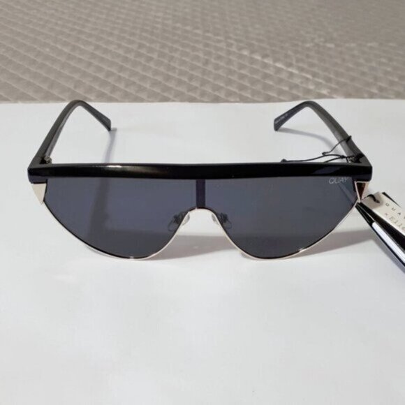 NWT Quay x Elle Ferguson black & gold frame tinted black shield lens sunglasses - Picture 13 of 16